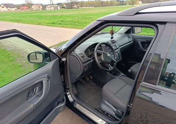 Skoda Fabia cena 13700 przebieg: 333353, rok produkcji 2010 z Nowa Sarzyna małe 106